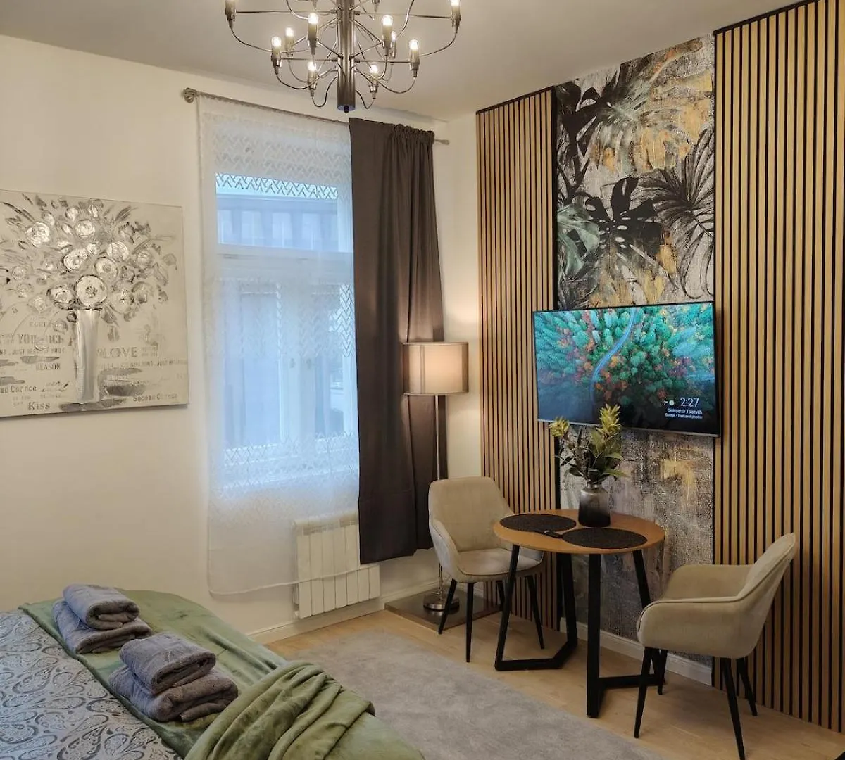 Luxury Apartment With Great View Prag